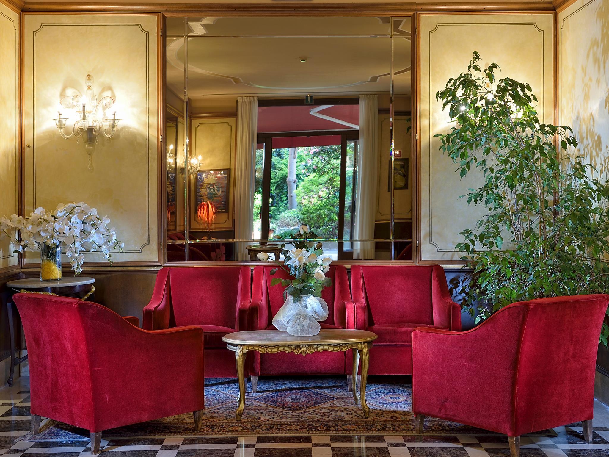 Hotel Amadeus Венеция Экстерьер фото