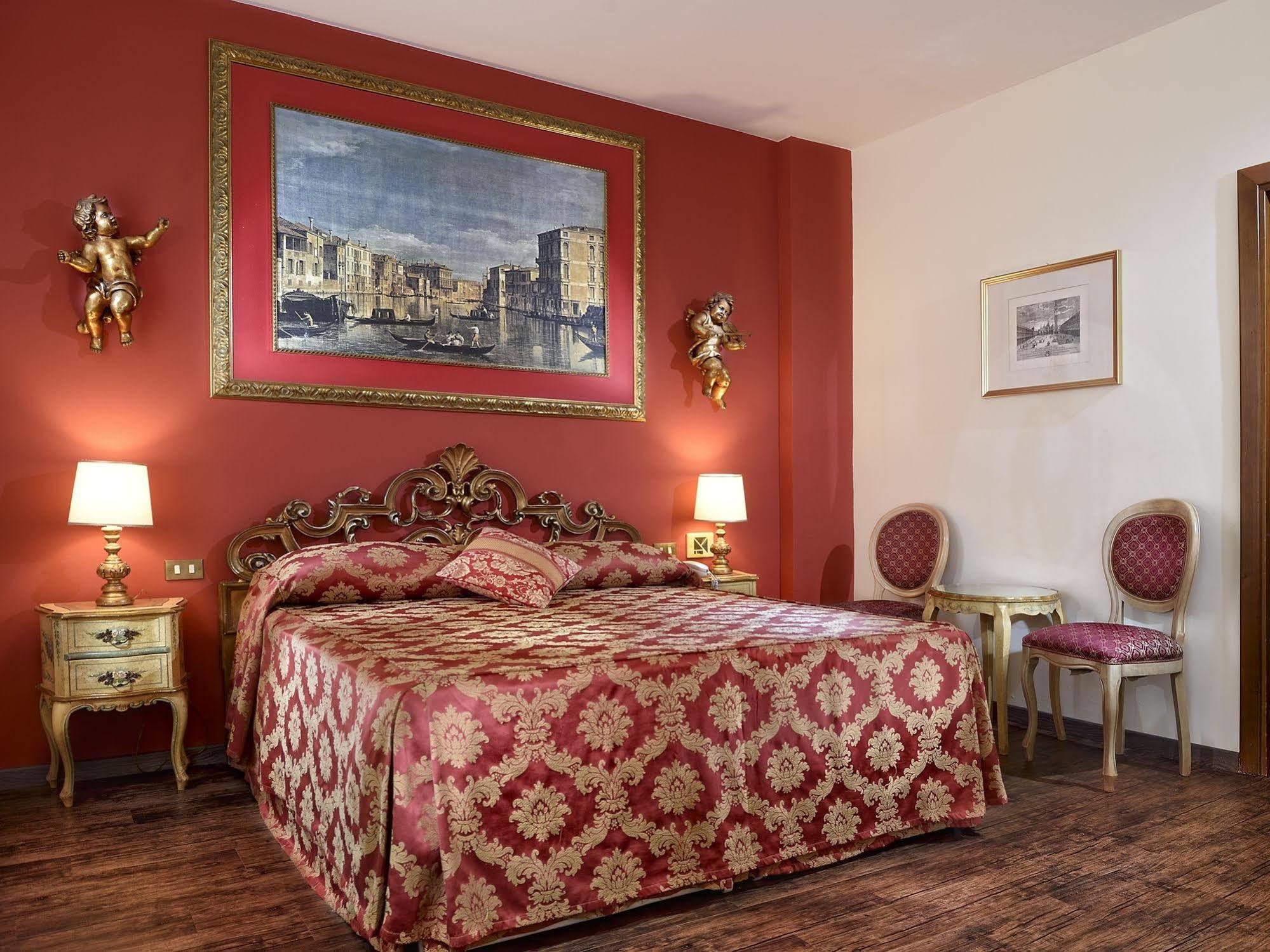 Hotel Amadeus Венеция Экстерьер фото